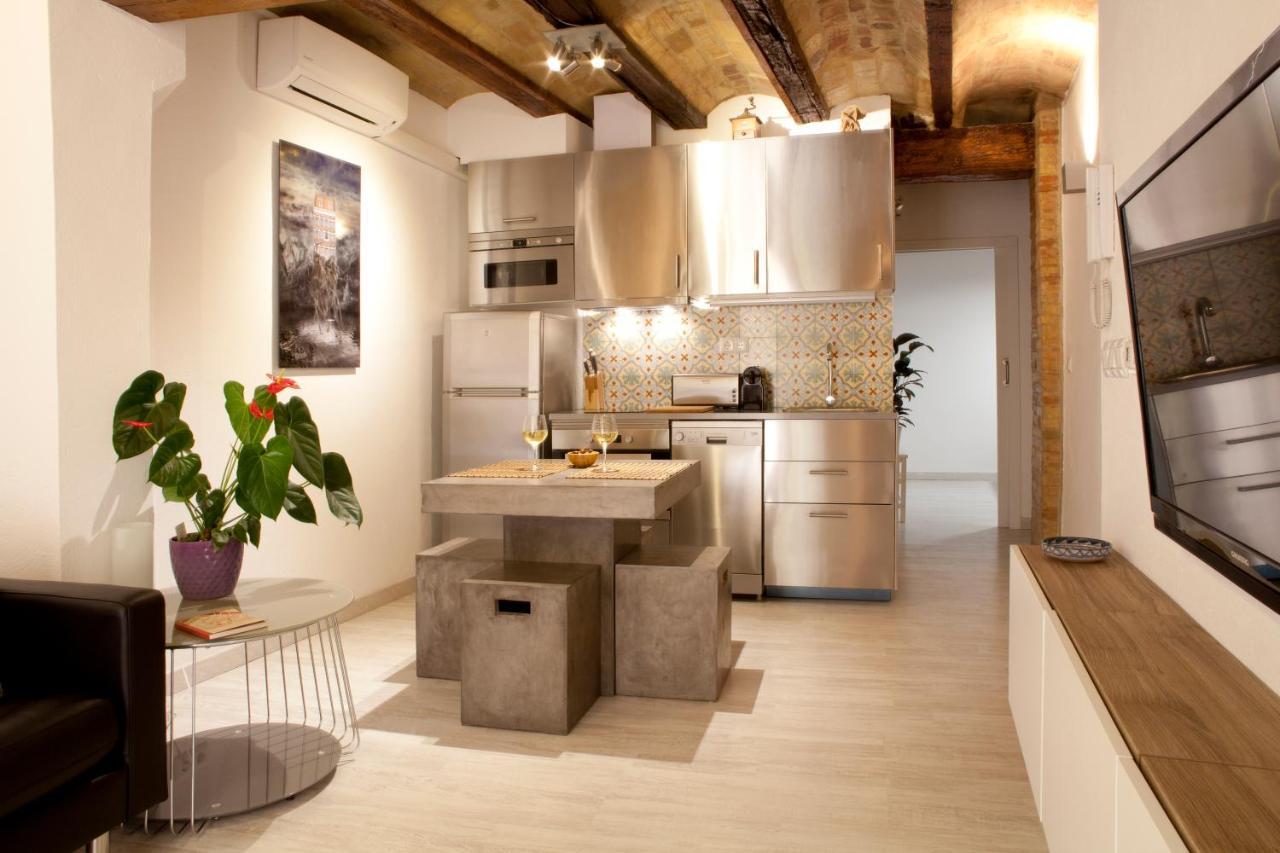 Authentic Charming Apartment/Wifi/Air Conditioning فالنسيا المظهر الخارجي الصورة