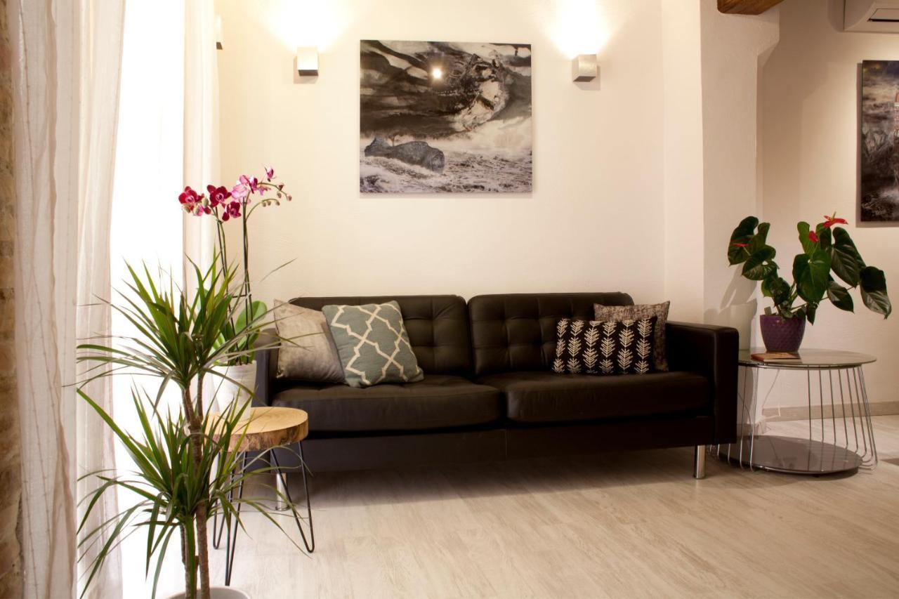 Authentic Charming Apartment/Wifi/Air Conditioning فالنسيا المظهر الخارجي الصورة