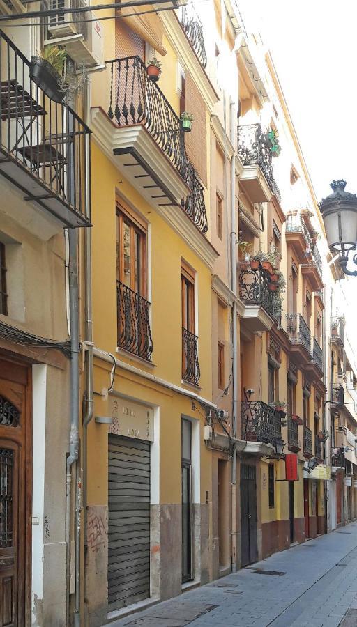Authentic Charming Apartment/Wifi/Air Conditioning فالنسيا المظهر الخارجي الصورة